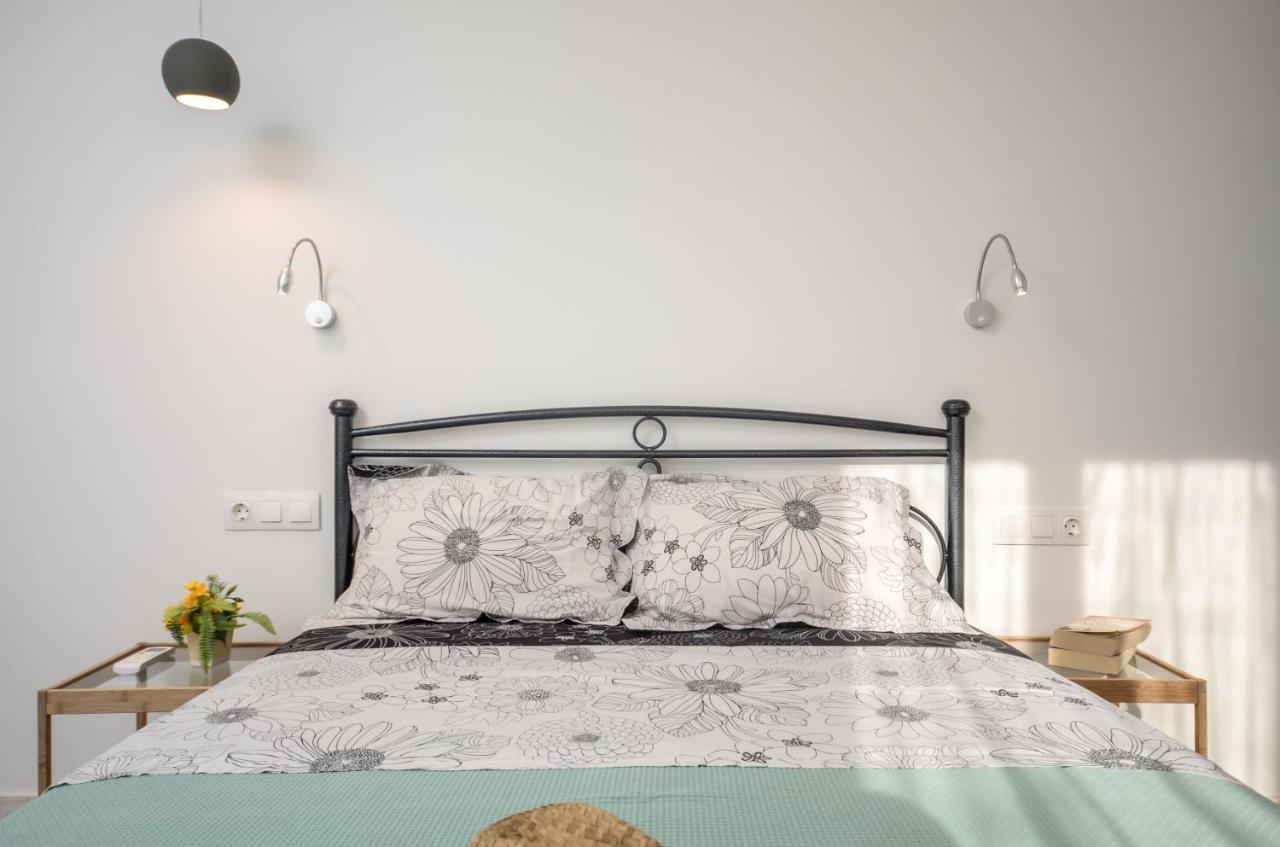 Depis Apartments & Suites Naxos City 外观 照片