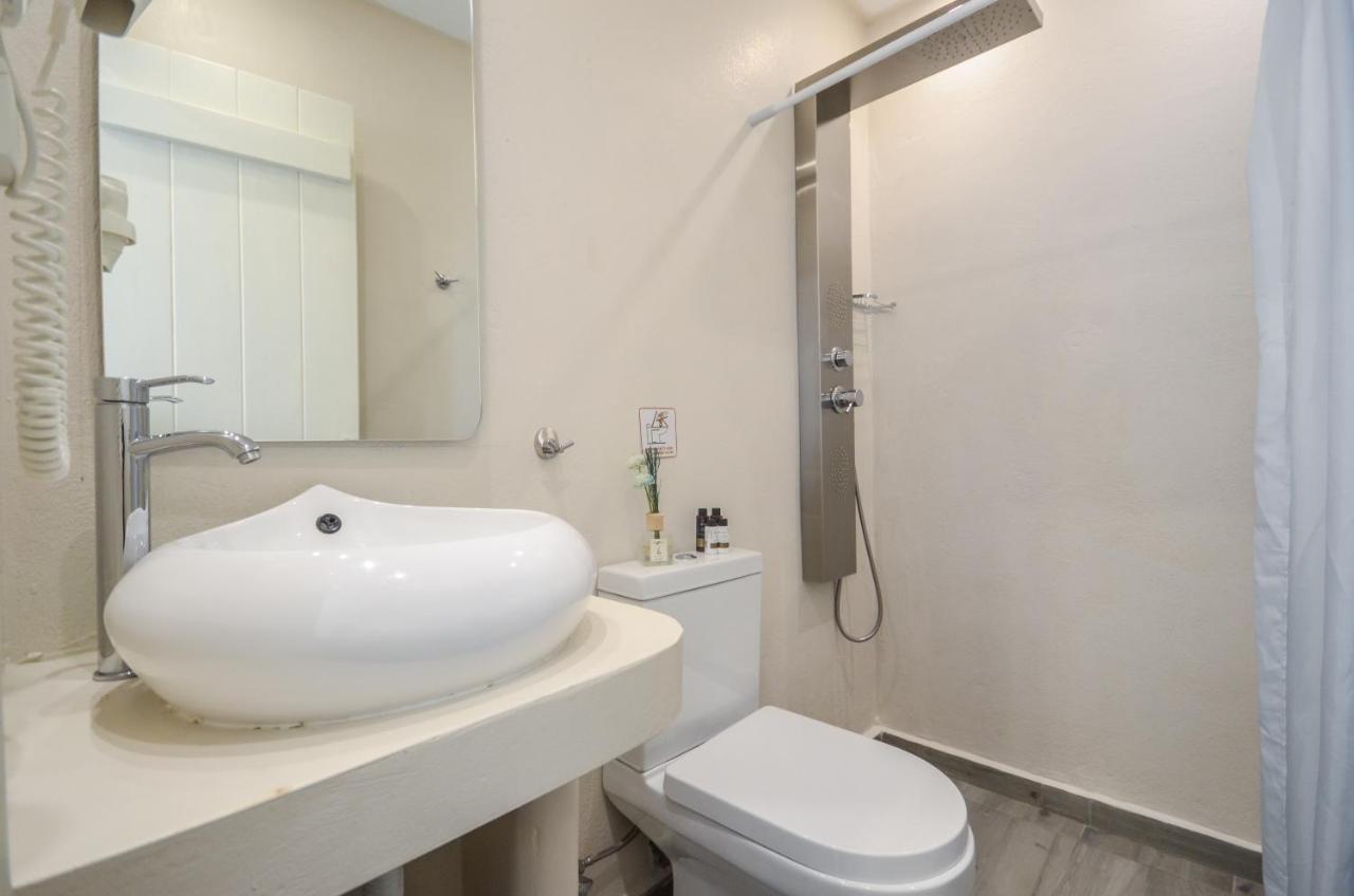 Depis Apartments & Suites Naxos City 外观 照片