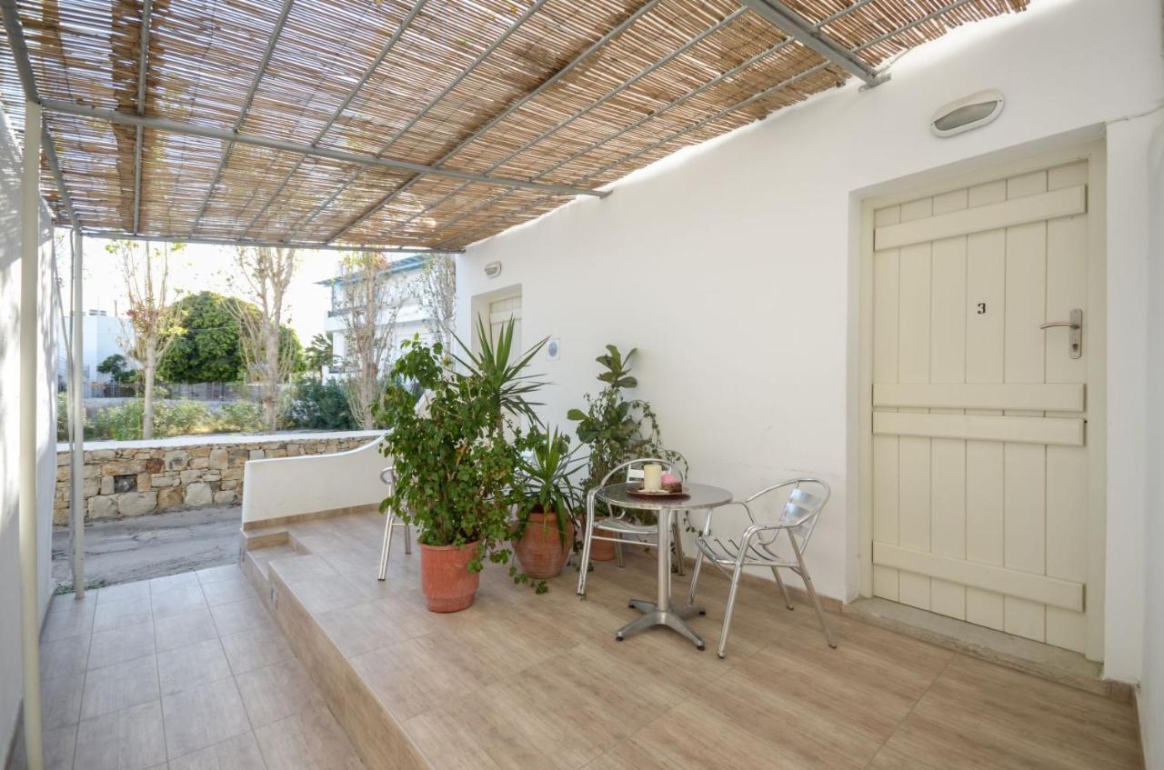 Depis Apartments & Suites Naxos City 外观 照片