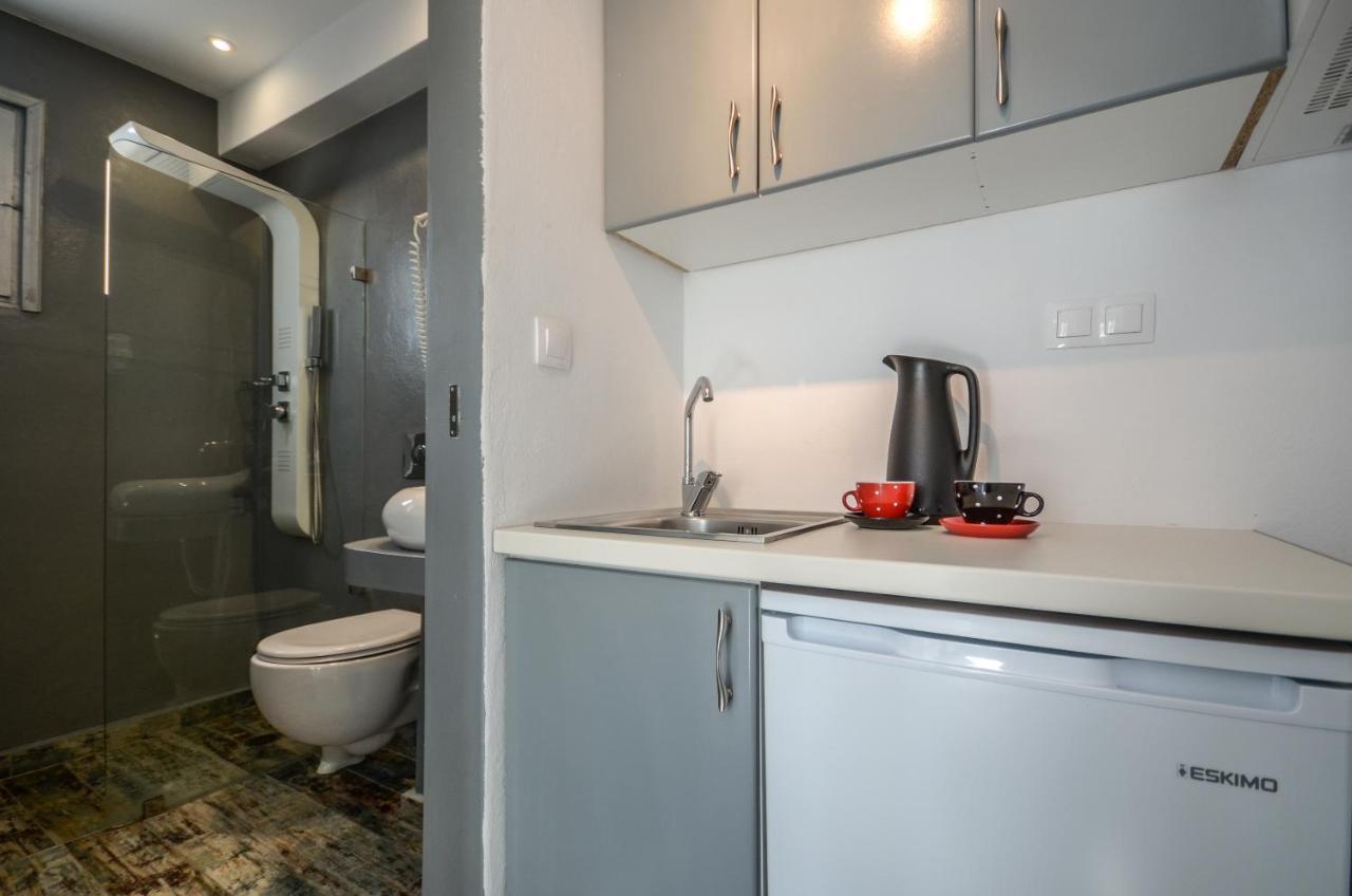 Depis Apartments & Suites Naxos City 外观 照片